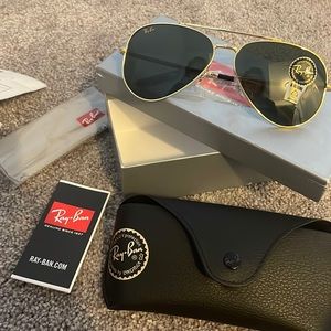 NWT Ray Ban New Aviator size 62 legend gold